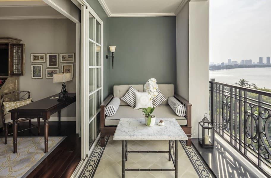 미아 사이공에서의 긴 휴가